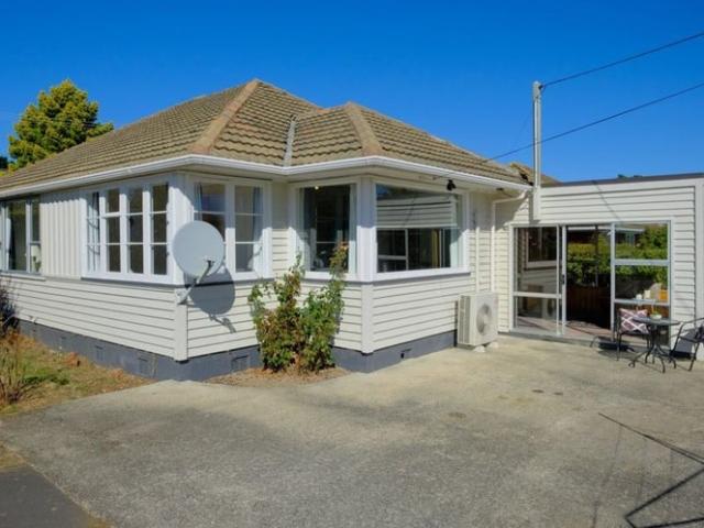 House for rent in Otakou