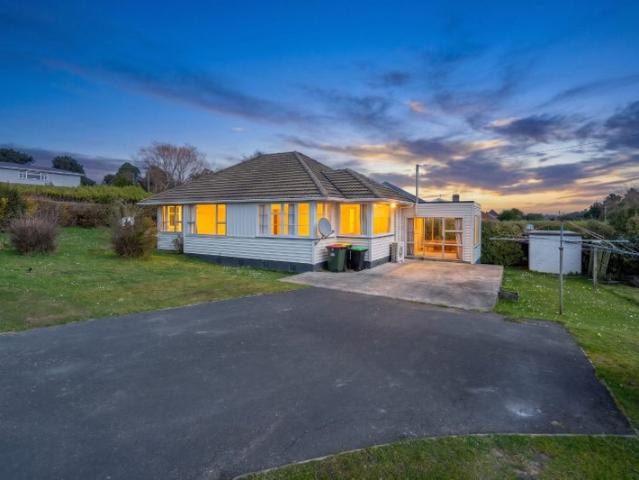 House for rent in Otakou