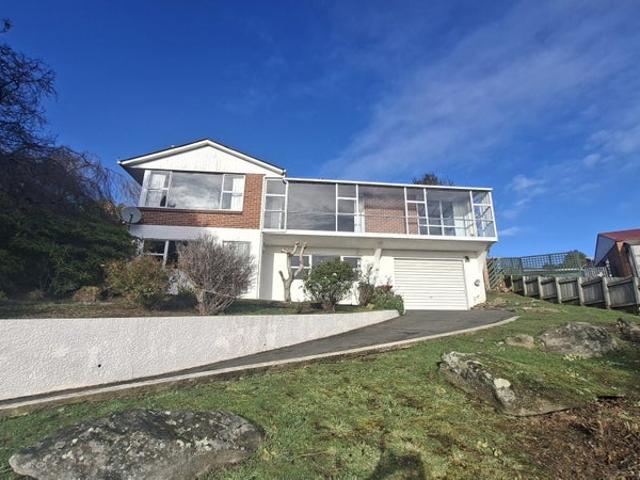 House for rent in Otakou
