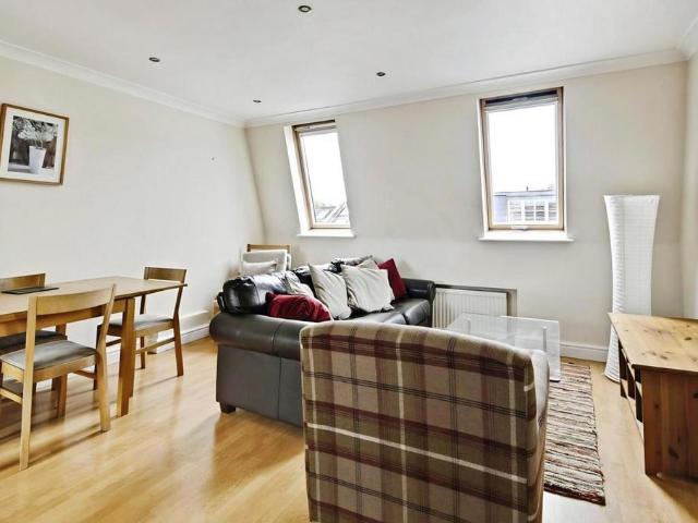 Apartment for rent in Fulham, Greater London