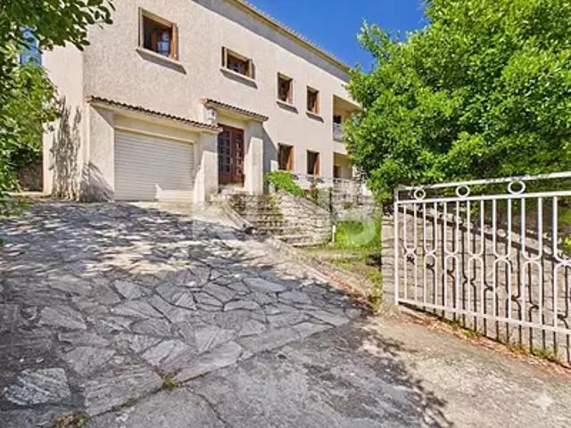 Maison vente à Corte