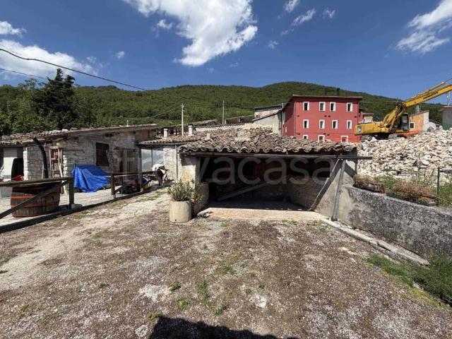 Rustico in vendita a Marche, Macerata