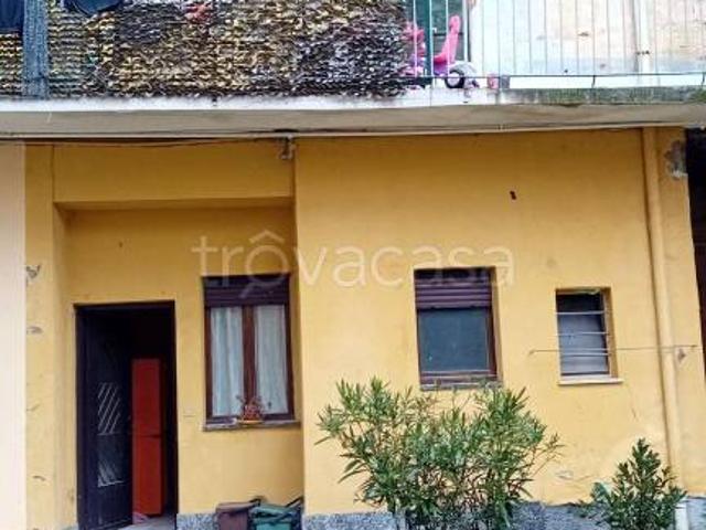 Rustico in vendita a Mezzago, Monza e della Brianza