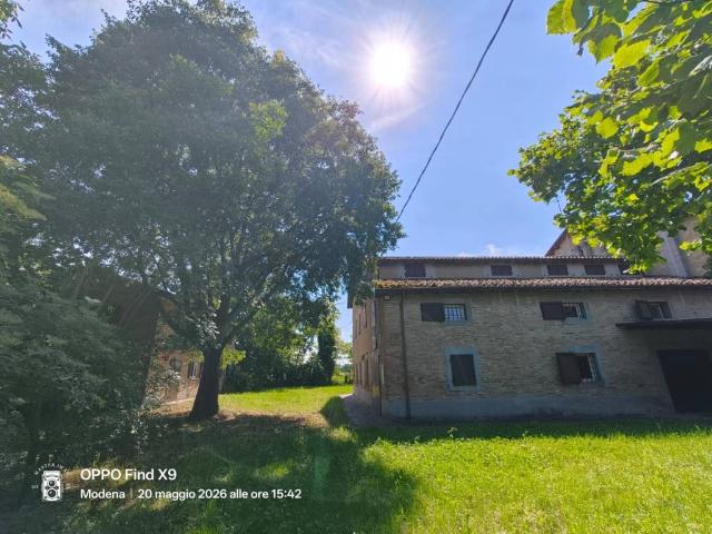 Rustico in vendita a Unione di comuni Terre di Castelli, Castelnuovo Rangone