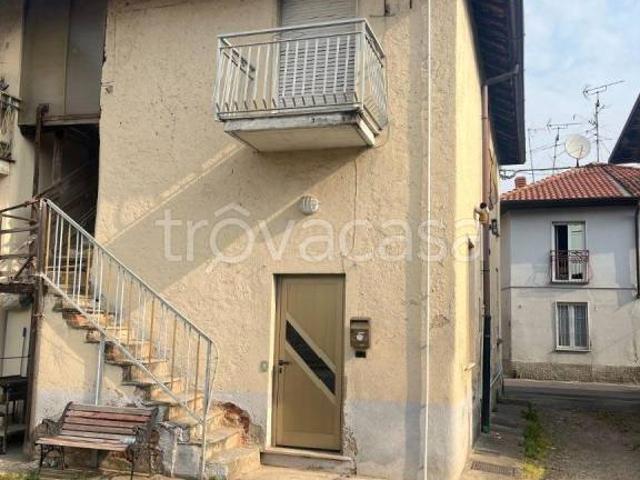 Rustico in vendita a Rovello Porro, Lombardia