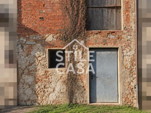 Rustico in vendita a Badia Pozzeveri, Altopascio