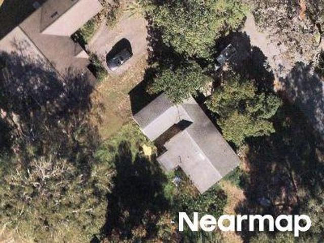 House for sale in De Leon Springs, Florida
