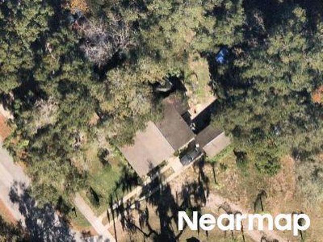 House for sale in De Leon Springs, Florida