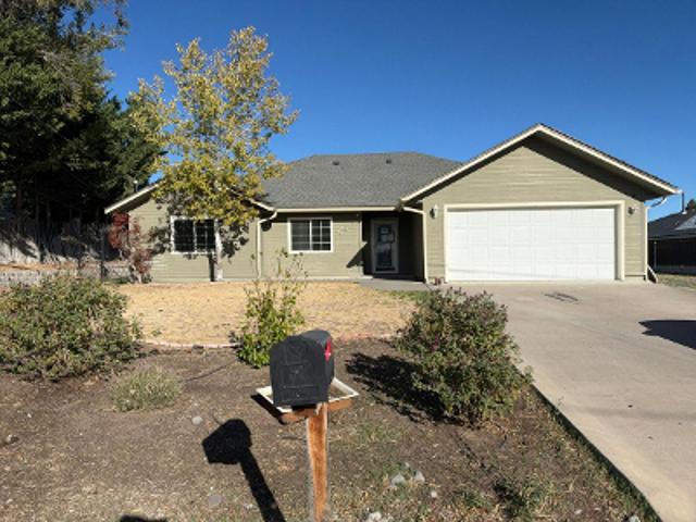 House for sale in Stewart Lenox, Klamath Falls