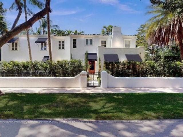 House for sale in Coral Gables