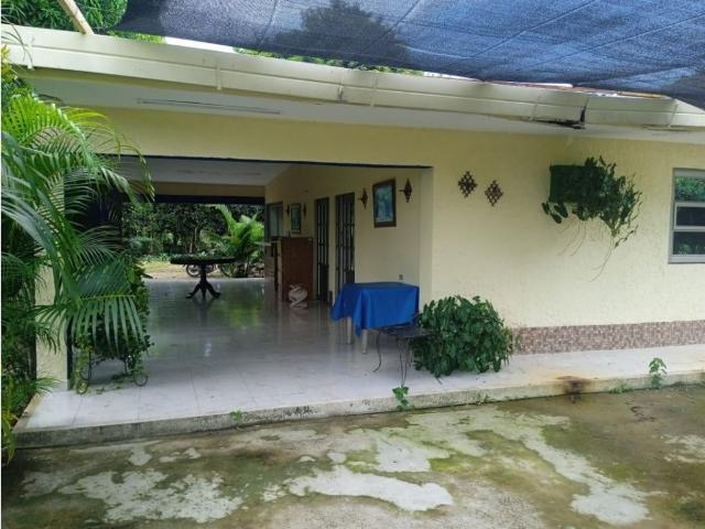 Cortijo de alto standing de 1000000 m2 en venta Santiago de Tolú, Colombia