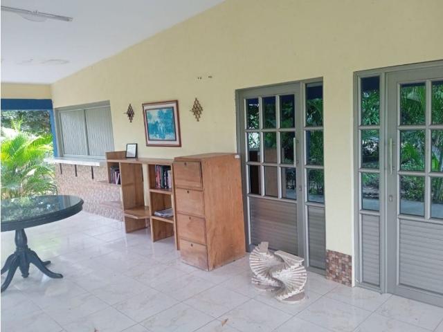 Cortijo de alto standing de 1000000 m2 en venta Santiago de Tolú, Colombia