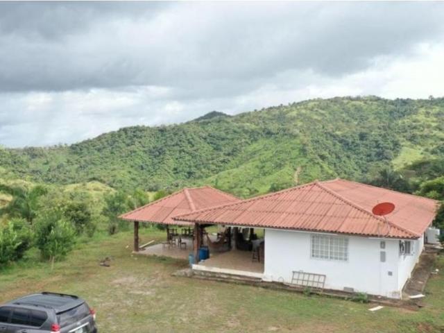 Cortijo de alto standing de 3945000 m2 en venta Soná, Panamá