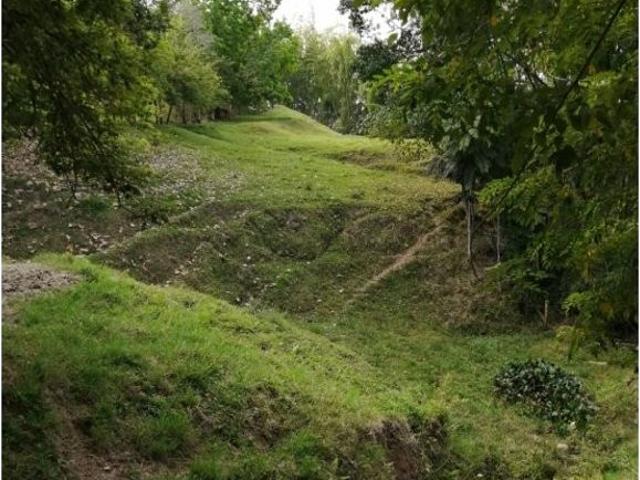 Cortijo de alto standing de 640000 m2 en venta La Victoria, Colombia