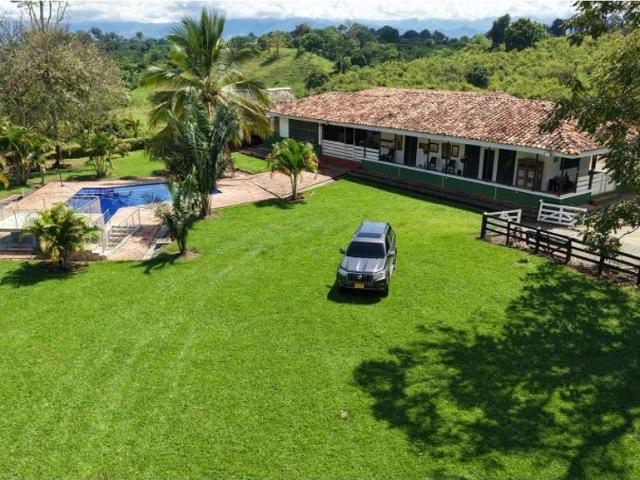 Finca en venta en Caicedonia, Valle Del Cauca