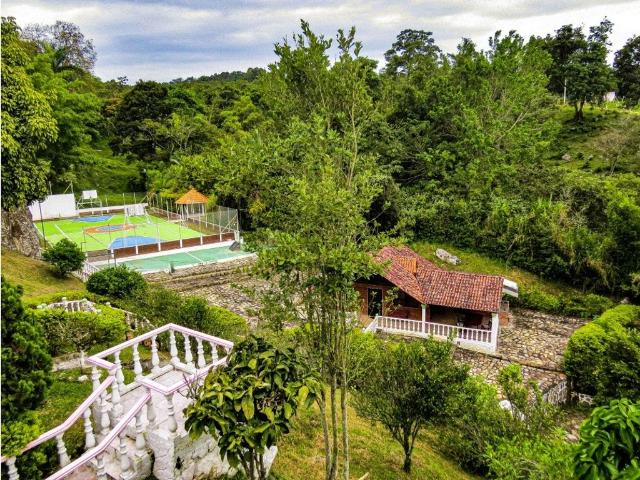 Cortijo de alto standing en venta Arbeláez, Colombia