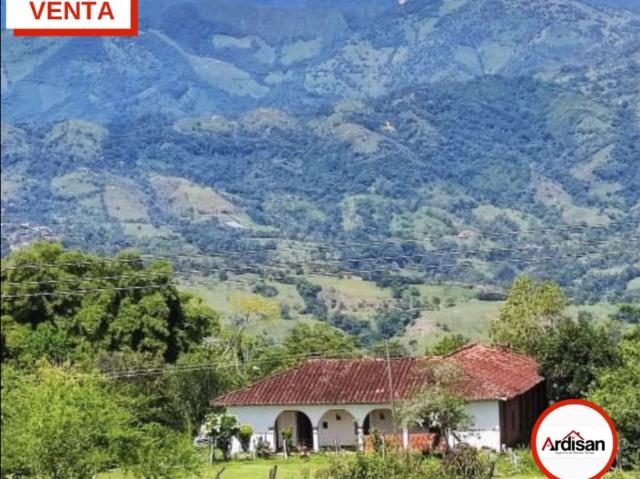Finca en venta en Santander