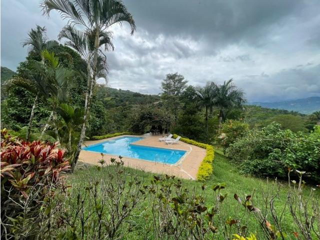 Cortijo de alto standing en venta La Mesa, Cundinamarca