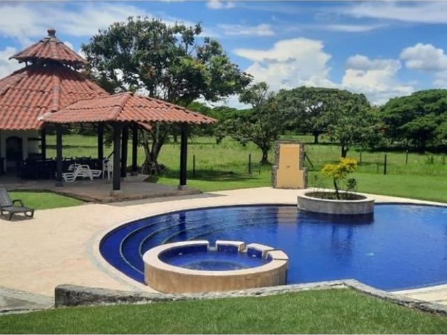 Cortijo de alto standing en venta La Victoria, Departamento de Boyacá