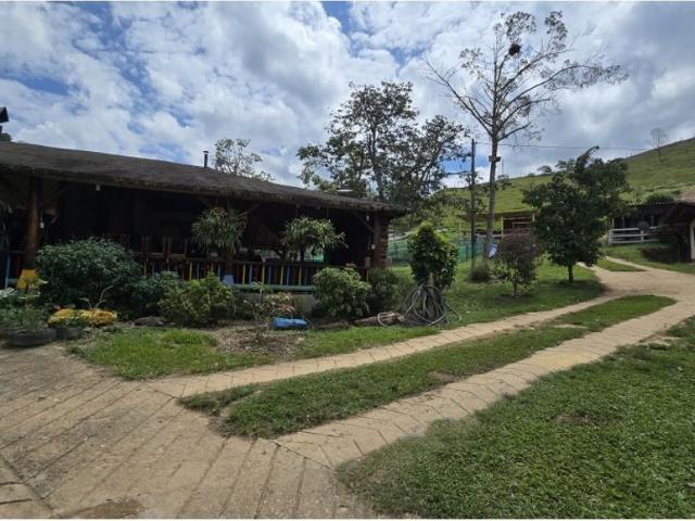 Cortijo de alto standing en venta Maceo, Colombia