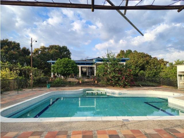 Finca en venta en Neiva, Huíla