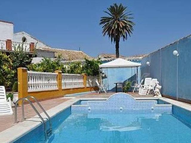 Casa en alquiler en Moriles