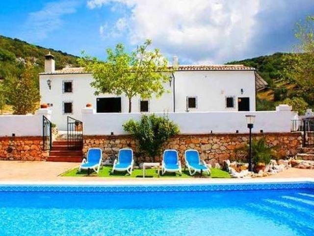 Casa en alquiler en Carcabuey, Andalucía