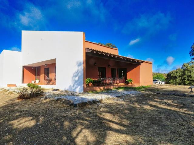 Casa en venta en El Castillo De Las Guardas, Andalucía