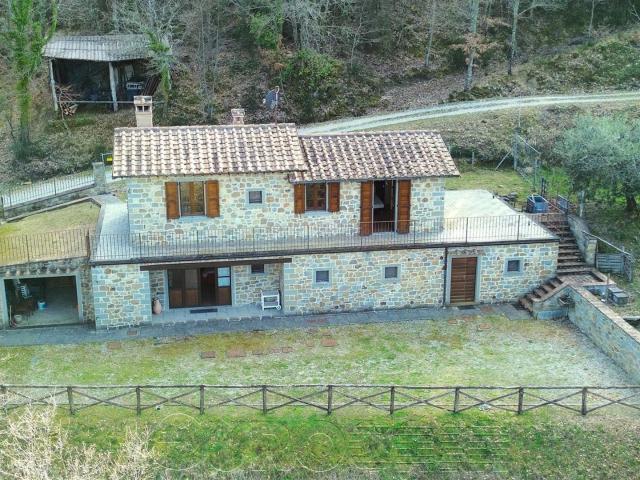 Casa in vendita a Cortona, Toscana