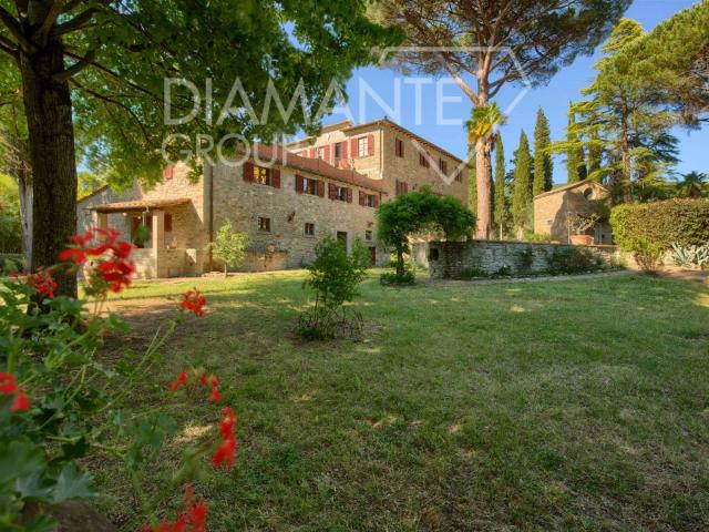 Casa in vendita a Cortona, Toscana
