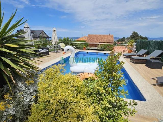 Chalet en venta en Coruxo, Vigo