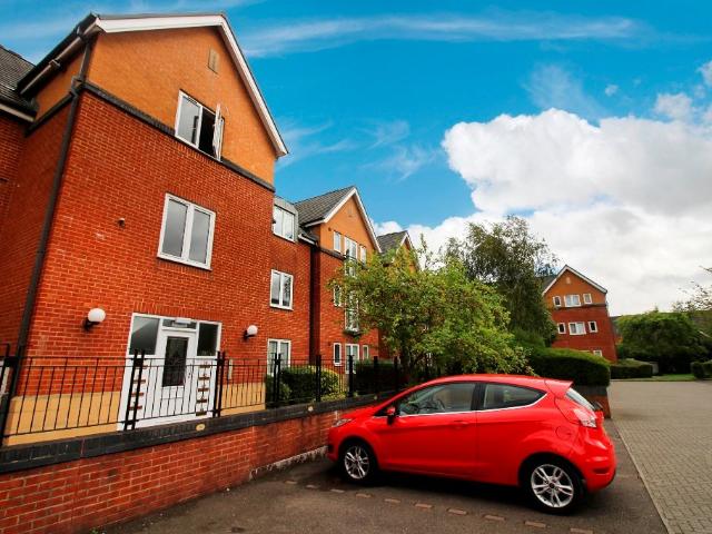 Apartment for rent in Falcon Lodge, Wales
