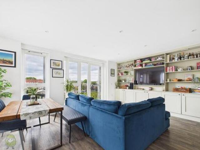 House for sale in Rochester, Kent