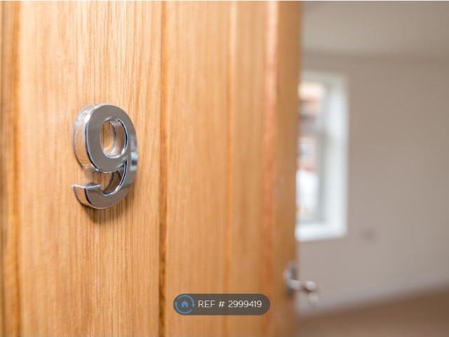 Room for rent in Woodcross, West Midlands