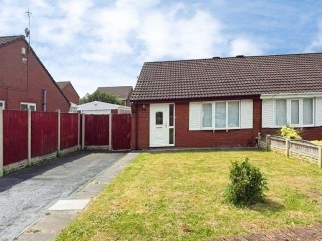 House for rent in Clubmoor, Calderstones