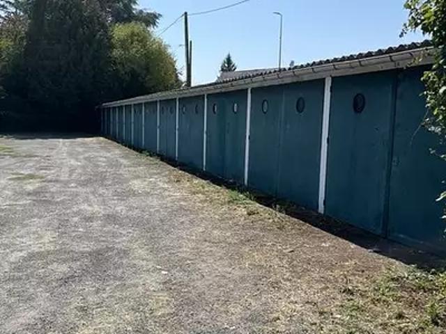 Garage location à Cours, Cosne-Cours-sur-Loire