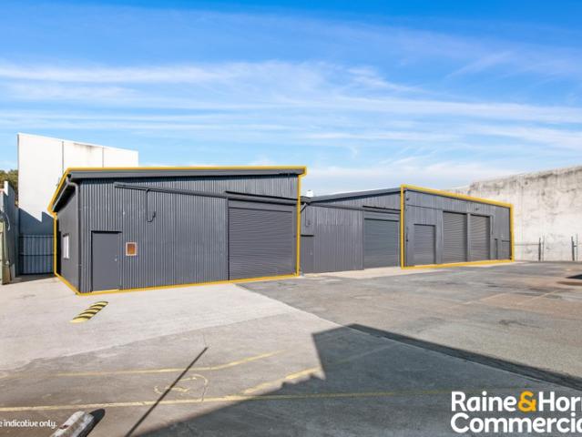 Warehouse for rent in Toombul, Queensland