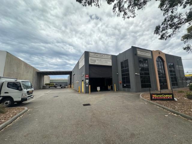 Warehouse for rent in Sunshine West, Melbourne