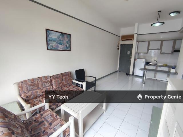Condominium for sale in Malaka
