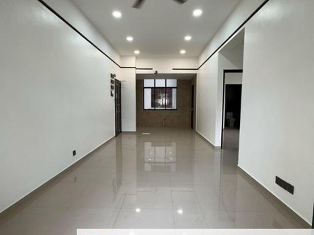 Condominium for sale in Malaka