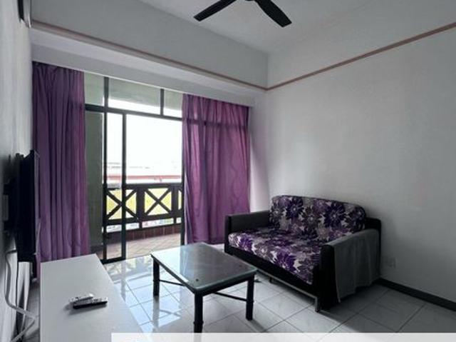 Condominium for sale in Malaka