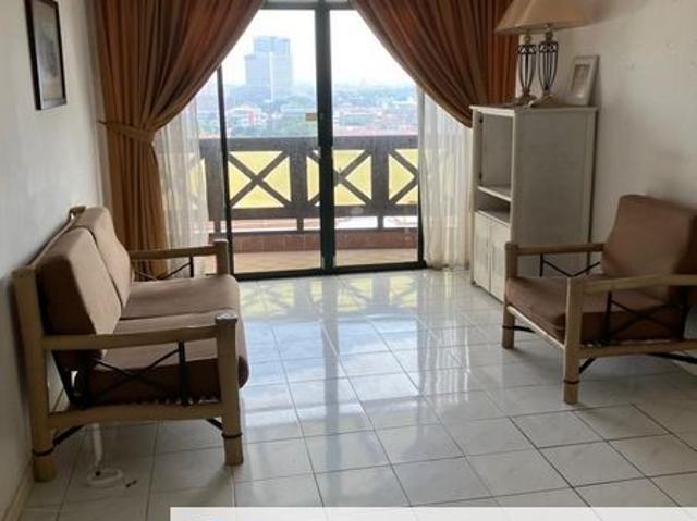 Condominium for sale in Malaka