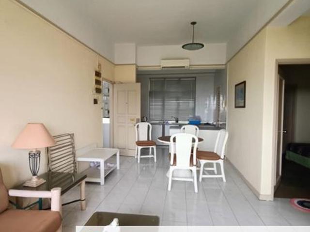 Condominium for sale in Malaka