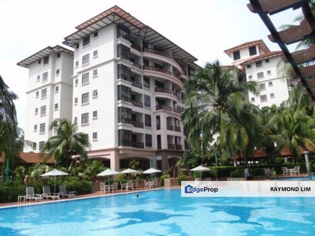 Condominium for sale in Malaka