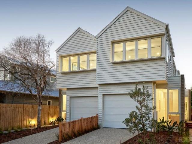 House for sale in Hampton