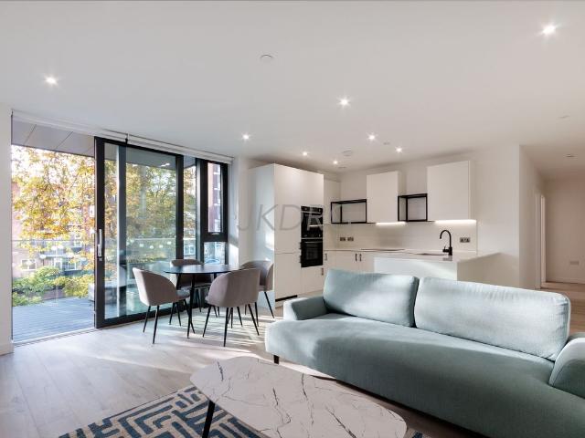 Apartment for rent in Brownswood Park, Stoke Newington
