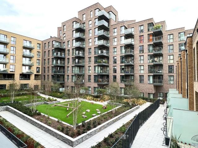 House for rent in Woodberry Down, Stoke Newington