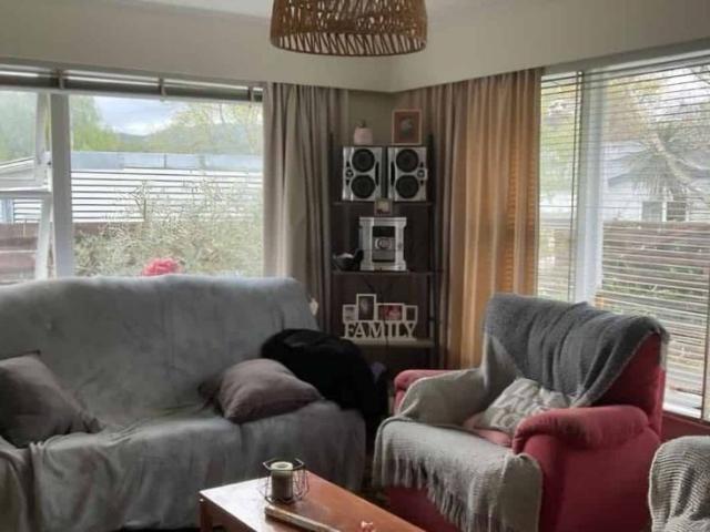 House for rent in Pauatahanui, Wellington