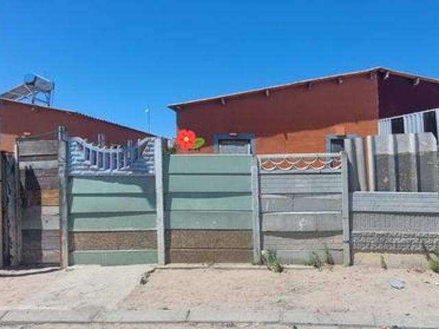 House for sale in Mitchells Plain, Western Cape