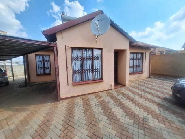 House for sale in Waterkloof, Gauteng